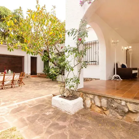 El Dorado Playa Esplai By Interhome בית נופש קמברילס